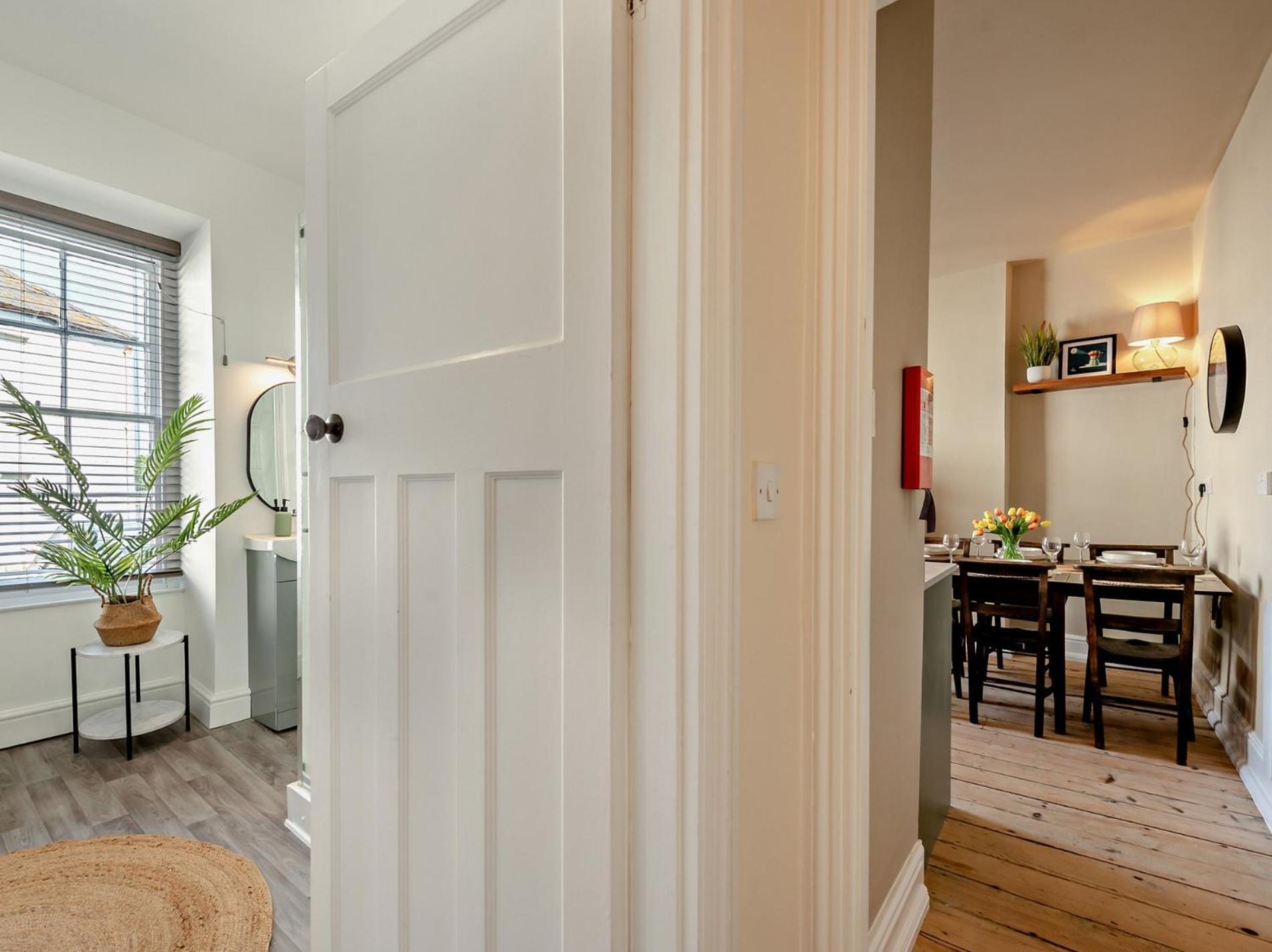 3 Bed In Tenby 95027 エクステリア 写真